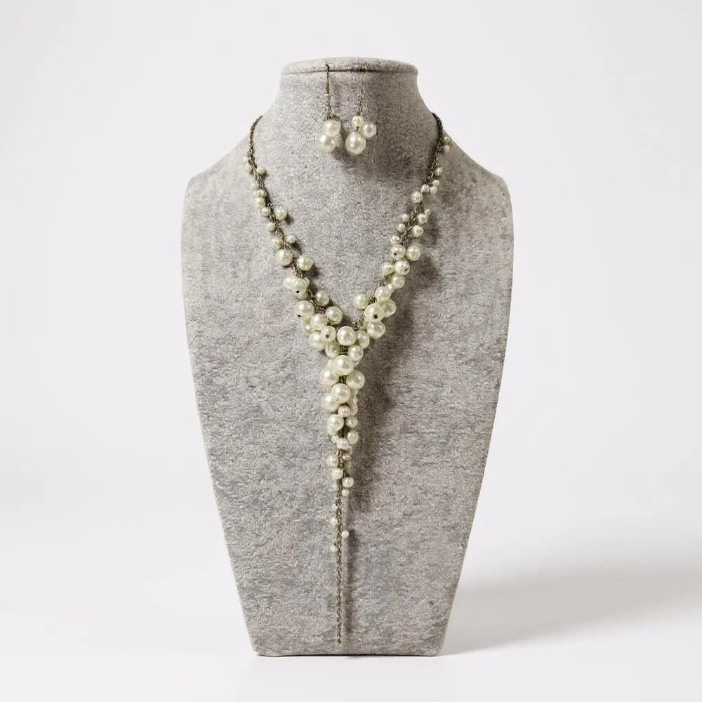 While Glass Faux Pearl Silver Tone Link Dangle T Style Necklace Earring Set